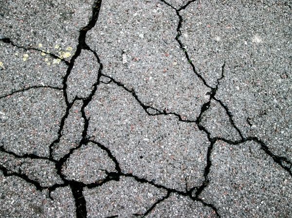Cost of Driveway Crack Filling in Colorado Springs